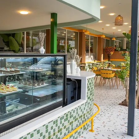 منتجع Artemis Princess